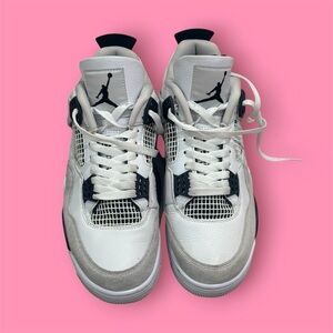 Jordan Retro 4 Military Black Sneakers